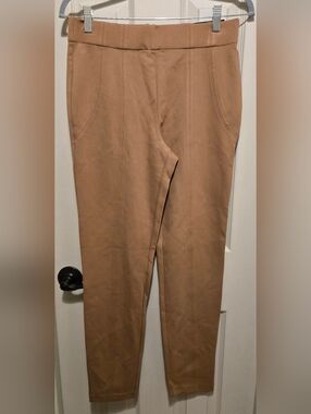 Jones New York Narrow Leg Mid Rise Pants in Camel